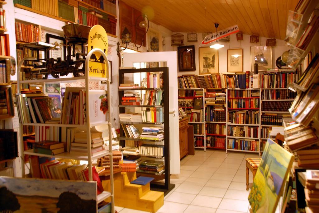 Romantikzimmer Im Antiquariat Sonnschied Pokoj fotografie