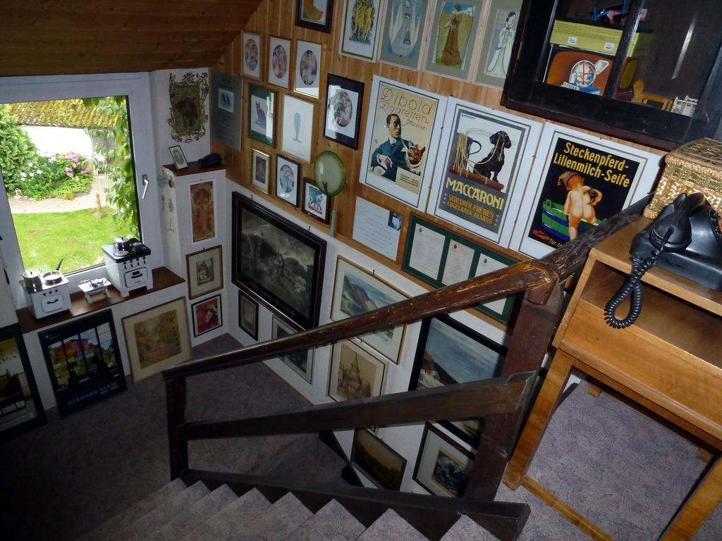 Romantikzimmer Im Antiquariat Sonnschied Exteriér fotografie